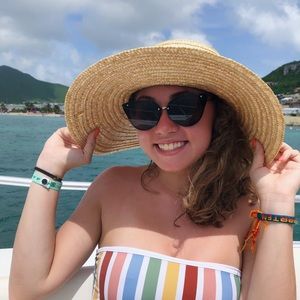 Meet your Posher, Madison